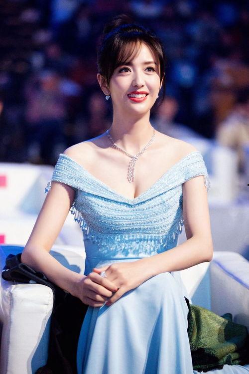 明星照片,揭秘明星照片背后的故事